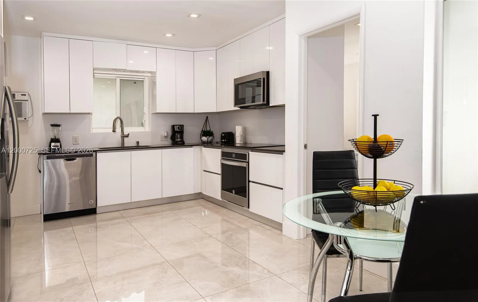 2555 NE 202nd St, Miami FL 33180