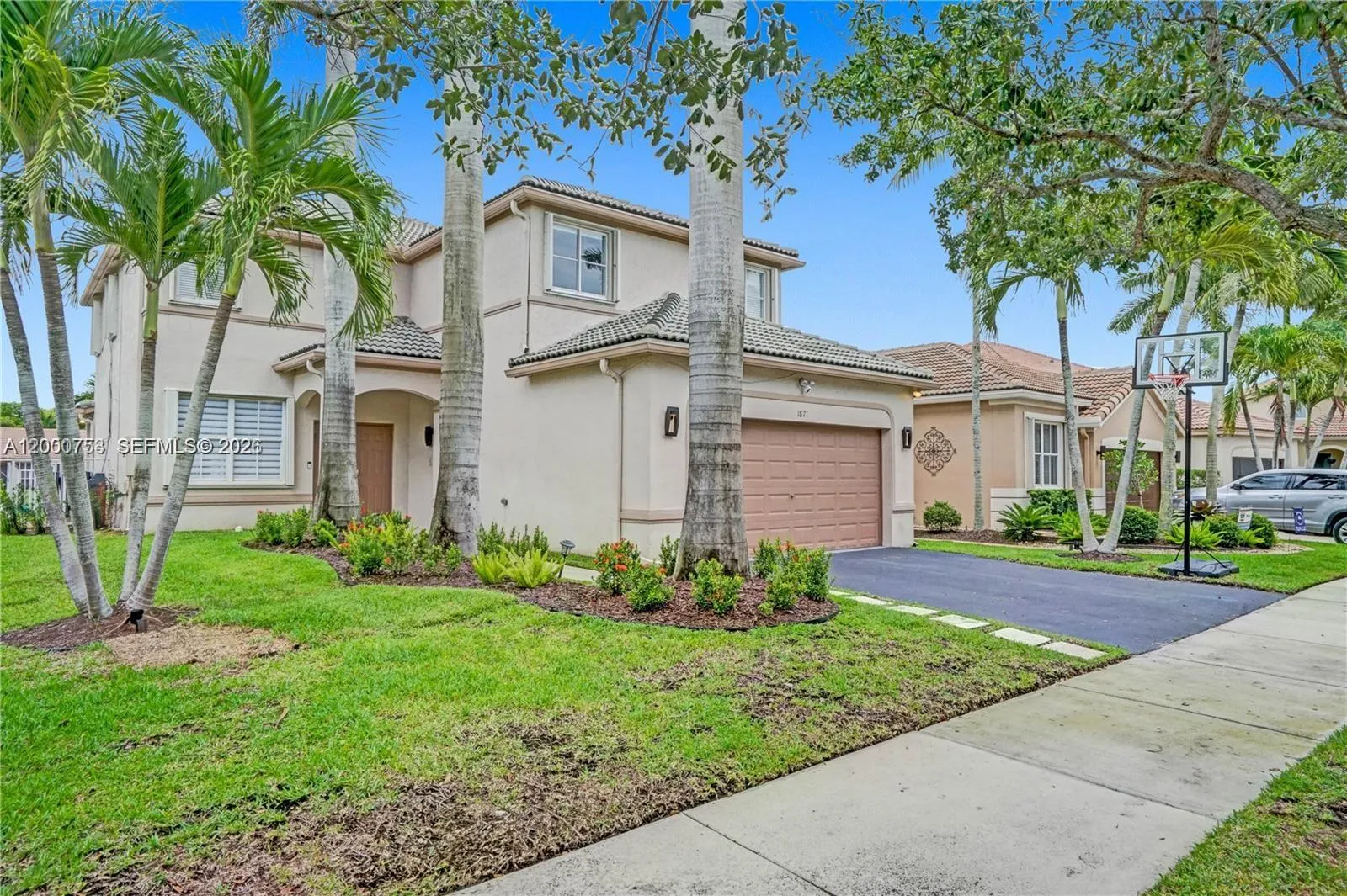 5 bedroom 3 bath for sale at 1871 Silverbell Ter, Weston FL 33327