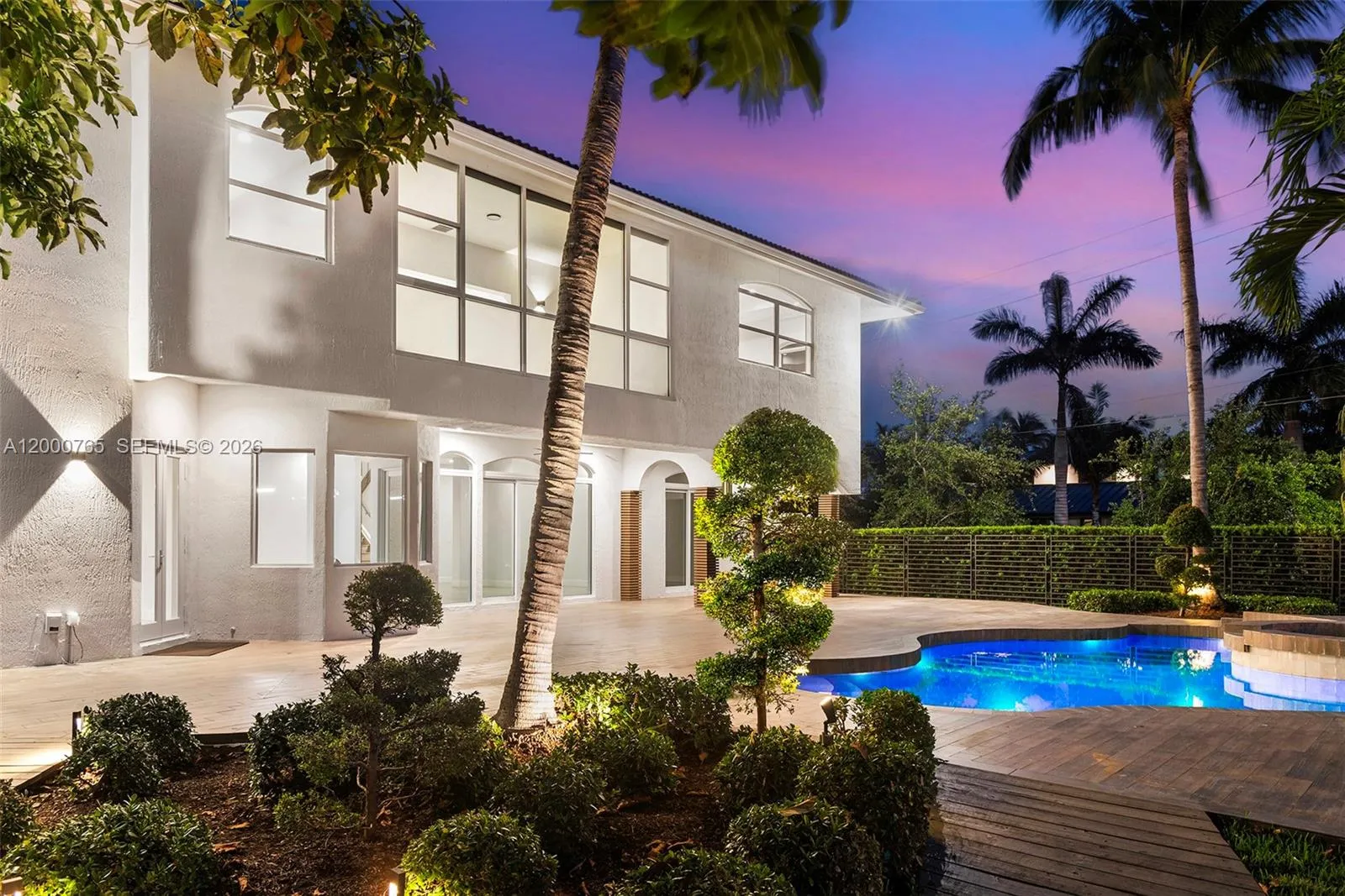 552 PALM DRIVE, Hallandale Beach FL 33009