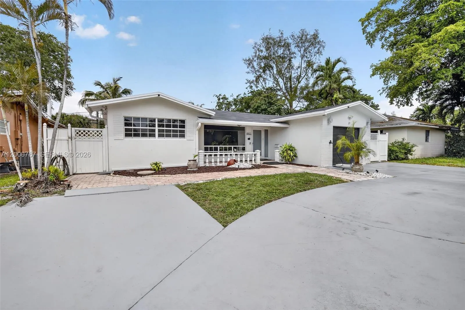 4911 SW 29th Ter, Dania Beach FL 33312