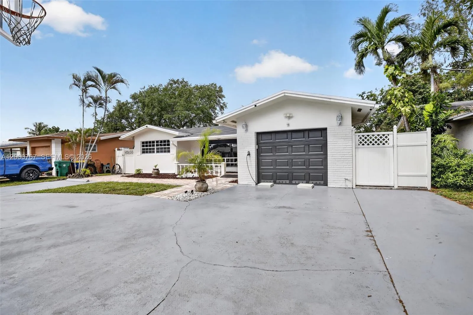 4911 SW 29th Ter, Dania Beach FL 33312