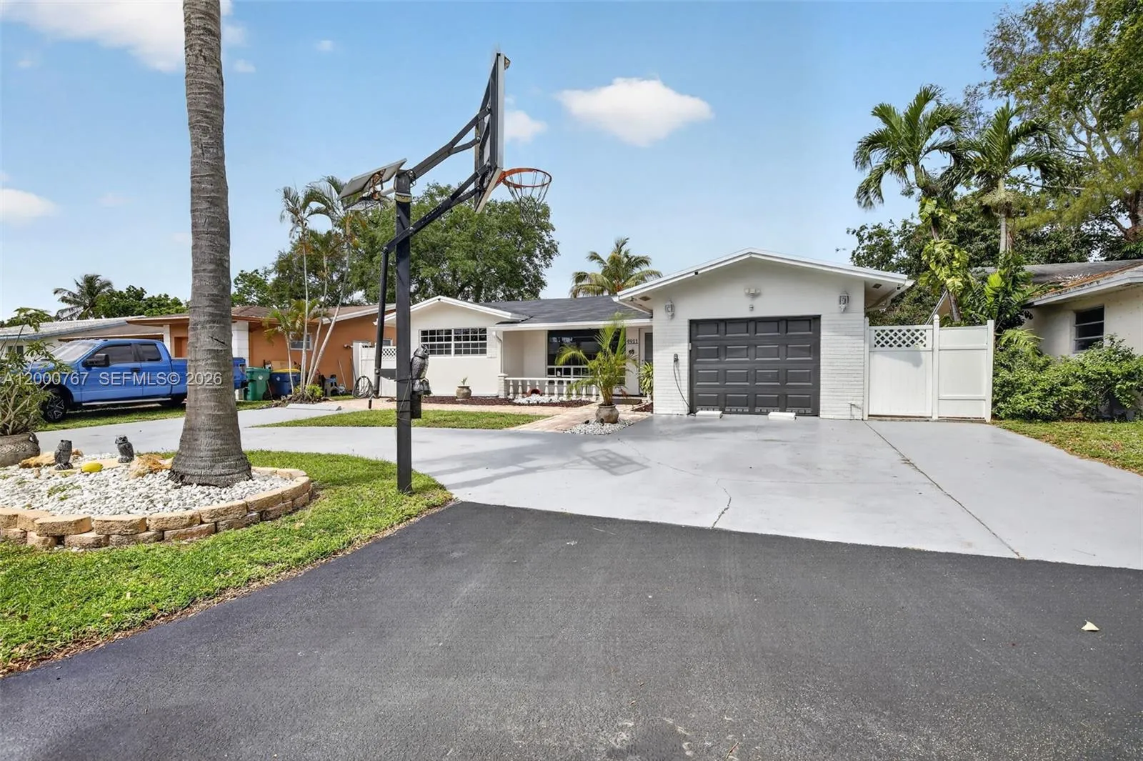 4911 SW 29th Ter, Dania Beach FL 33312