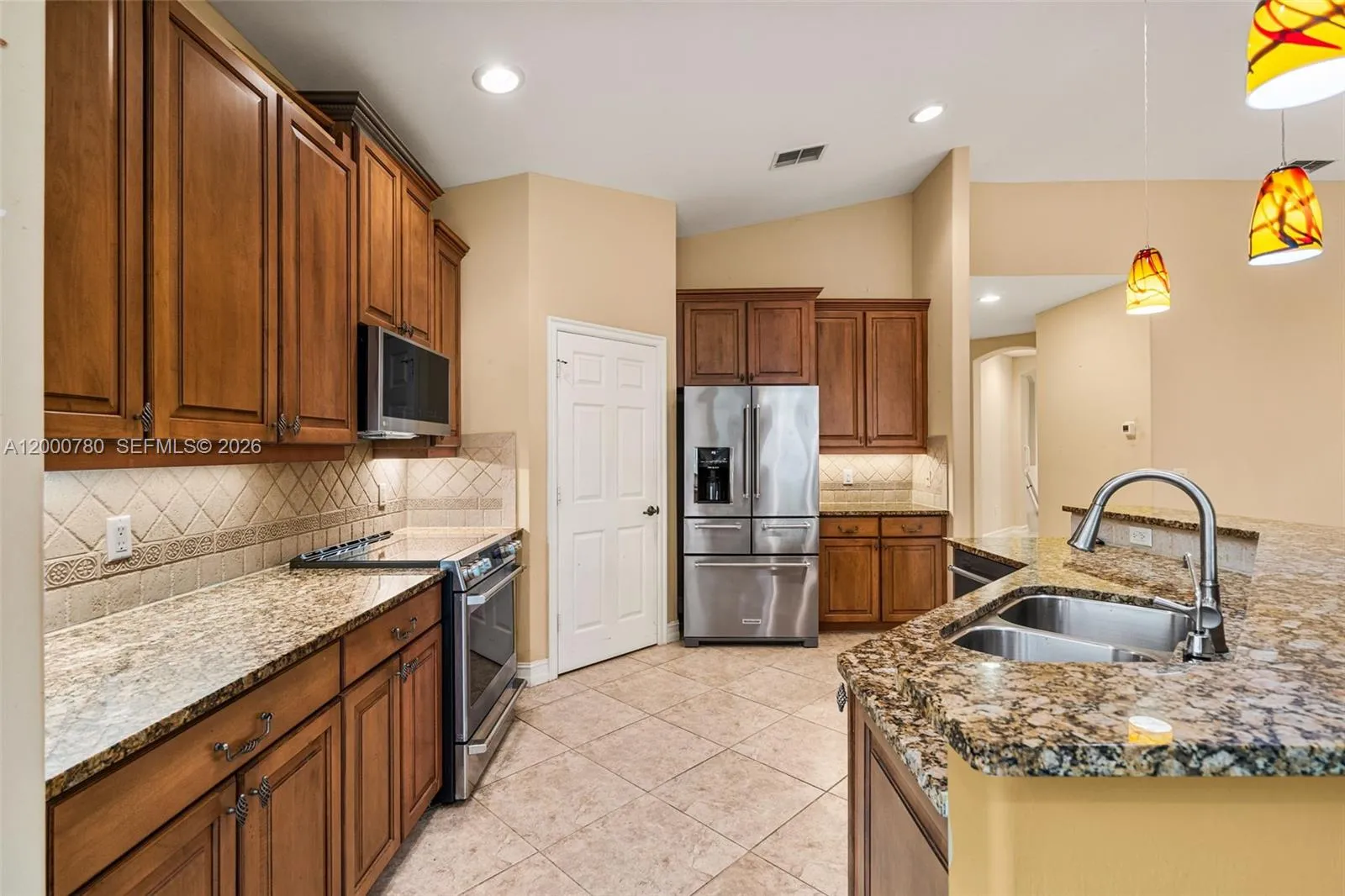 2016 Tarpon Bay Dr N # 202, Naples FL 34119