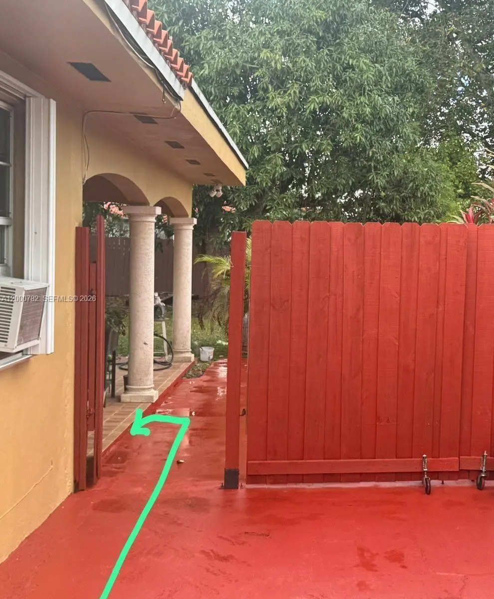 7175 SW 23rd St # 3, Miami FL 33155