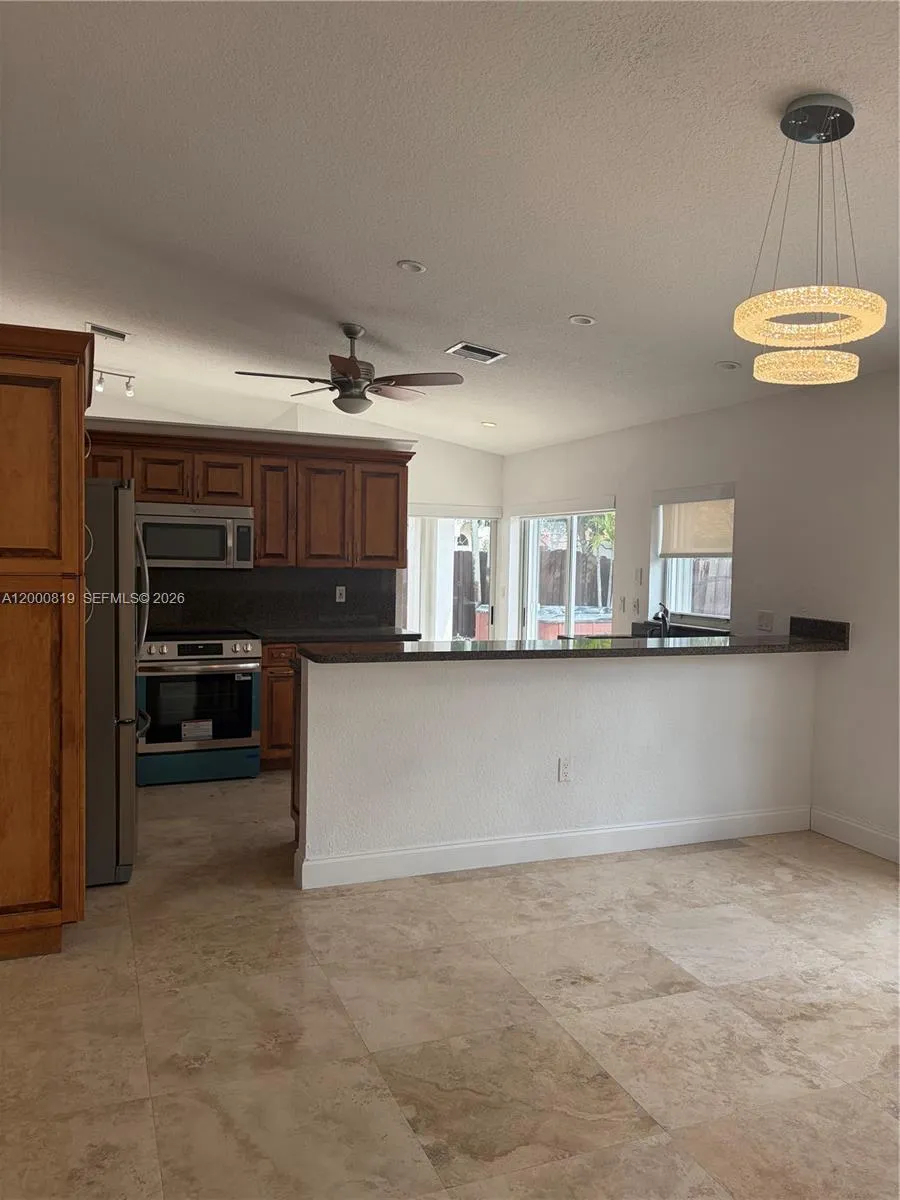 11303 NW 58th Ter, Doral FL 33178