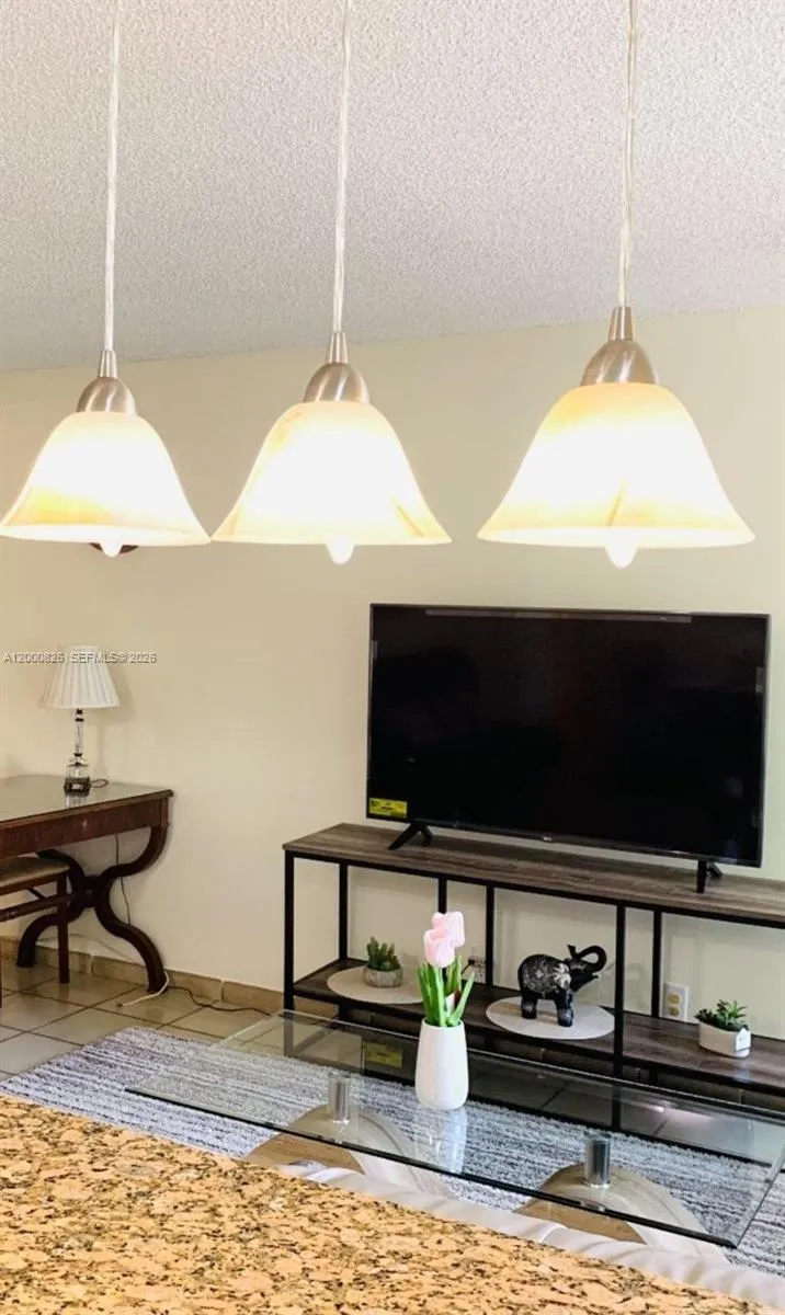 17021 N Bay Rd # 318, Sunny Isles Beach FL 33160