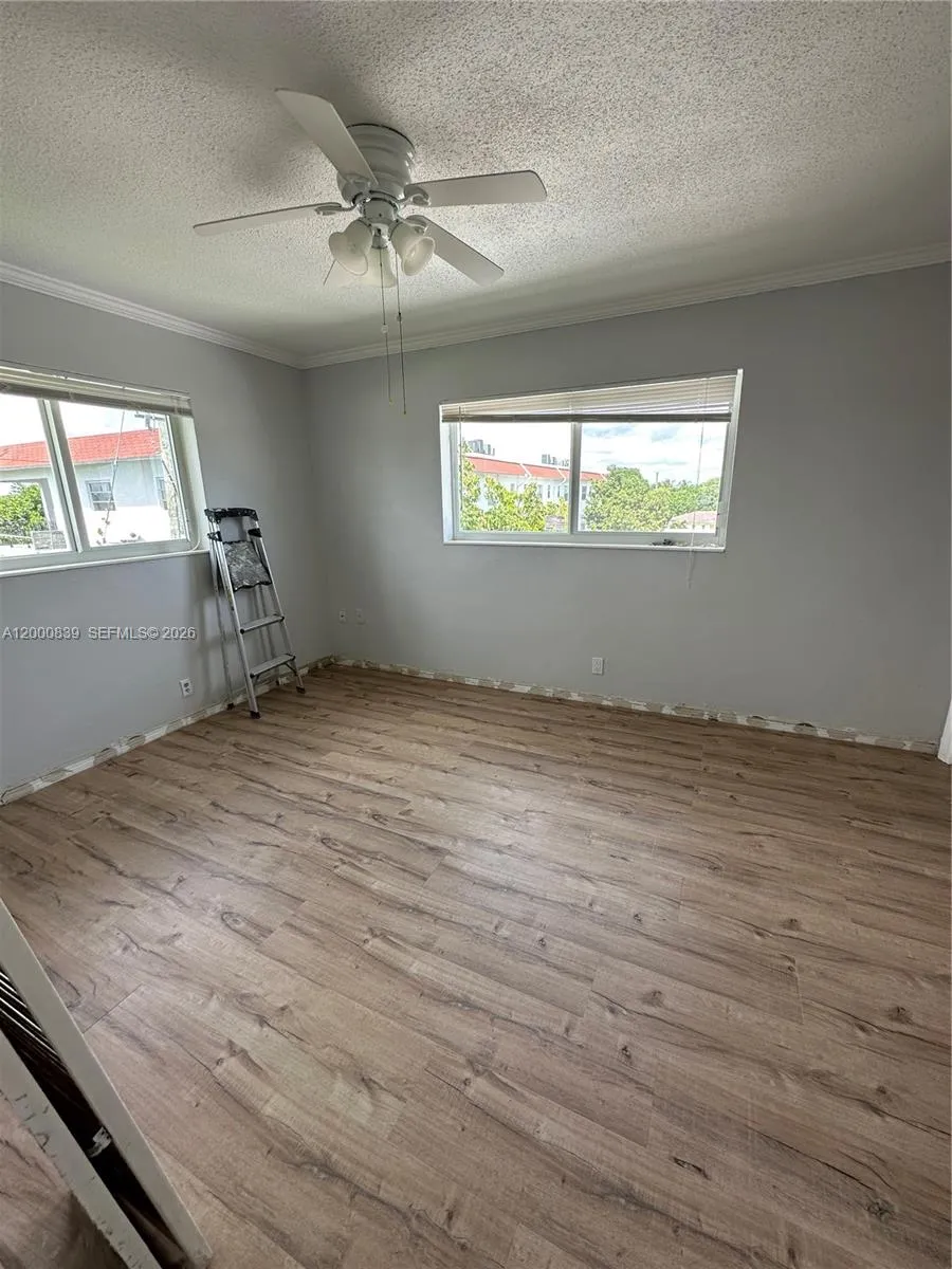 2415 Lincoln St # 307, Hollywood FL 33020