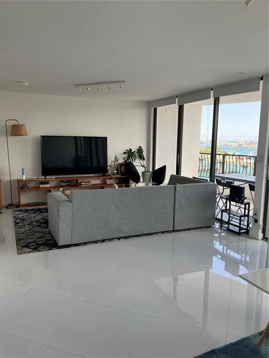 555 NE 15th St # 19K, Miami FL 33132