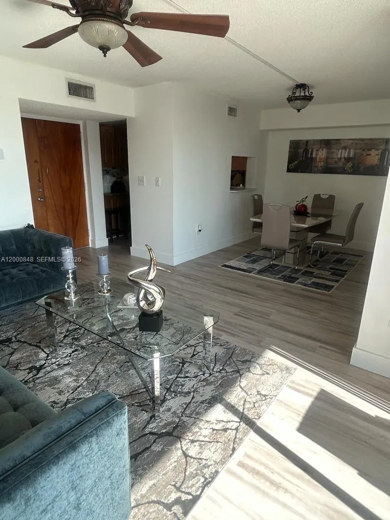 11790 SW 18th St # 3, Miami FL 33175