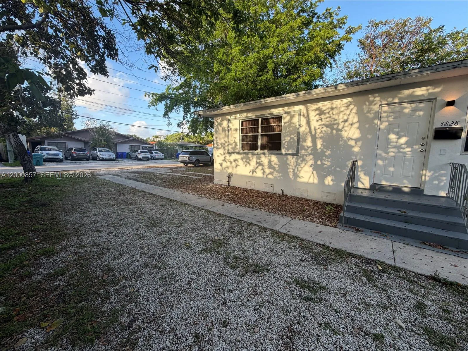 3828 SW 29th St # 3828, Miami FL 33134