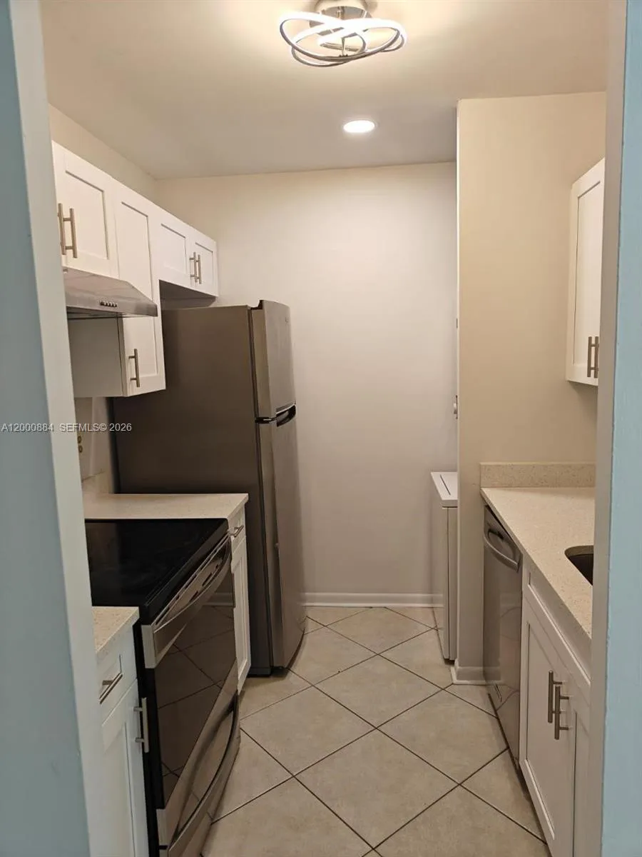 10228 Twin Lakes Dr, Coral Springs FL 33071