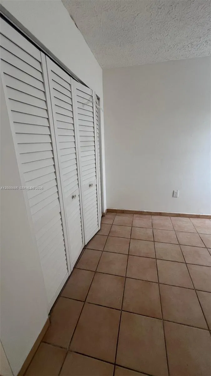 6070 W 18th Ave # 323, Hialeah FL 33012