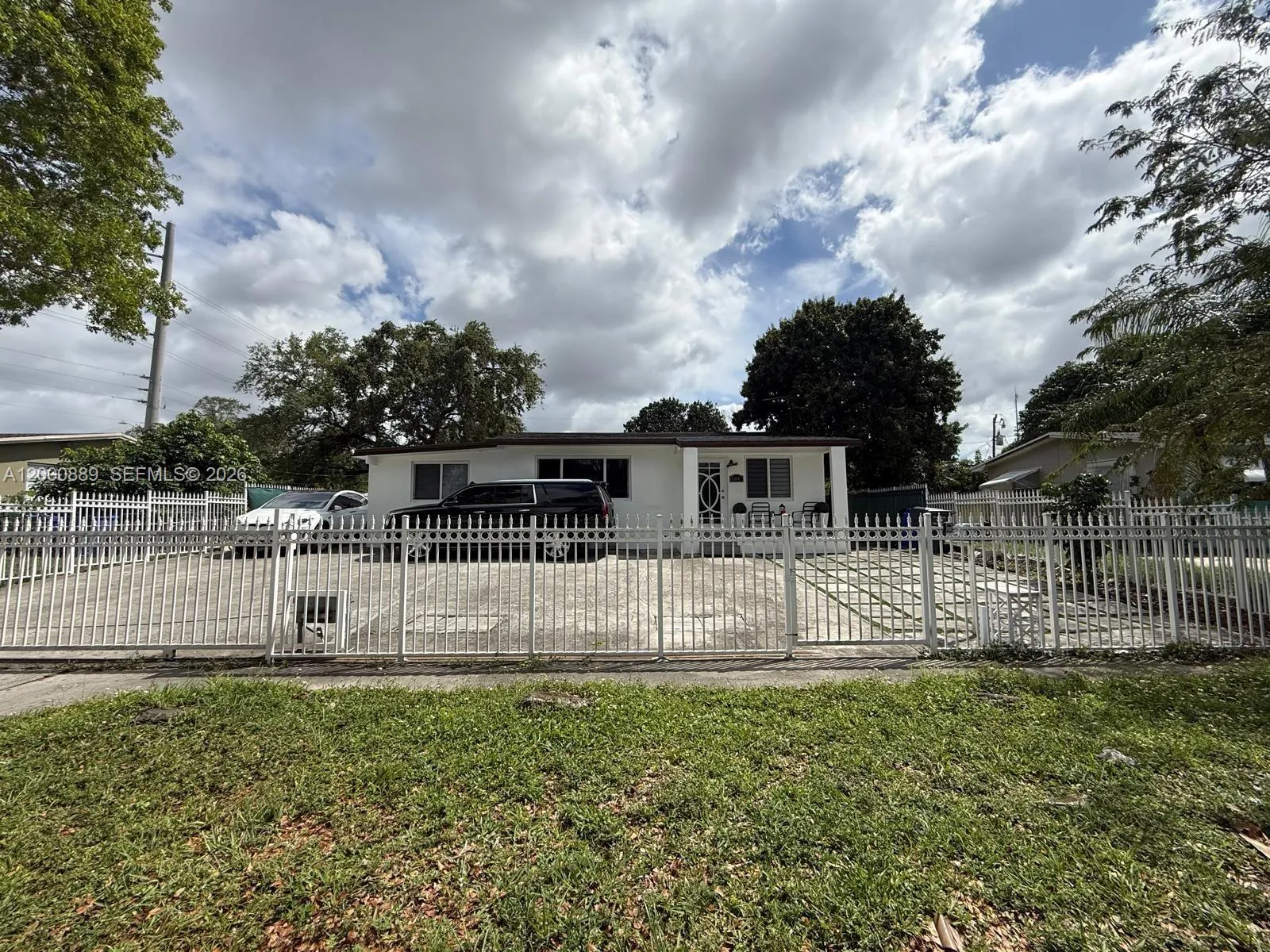 6404 Meade St, Hollywood FL 33024
