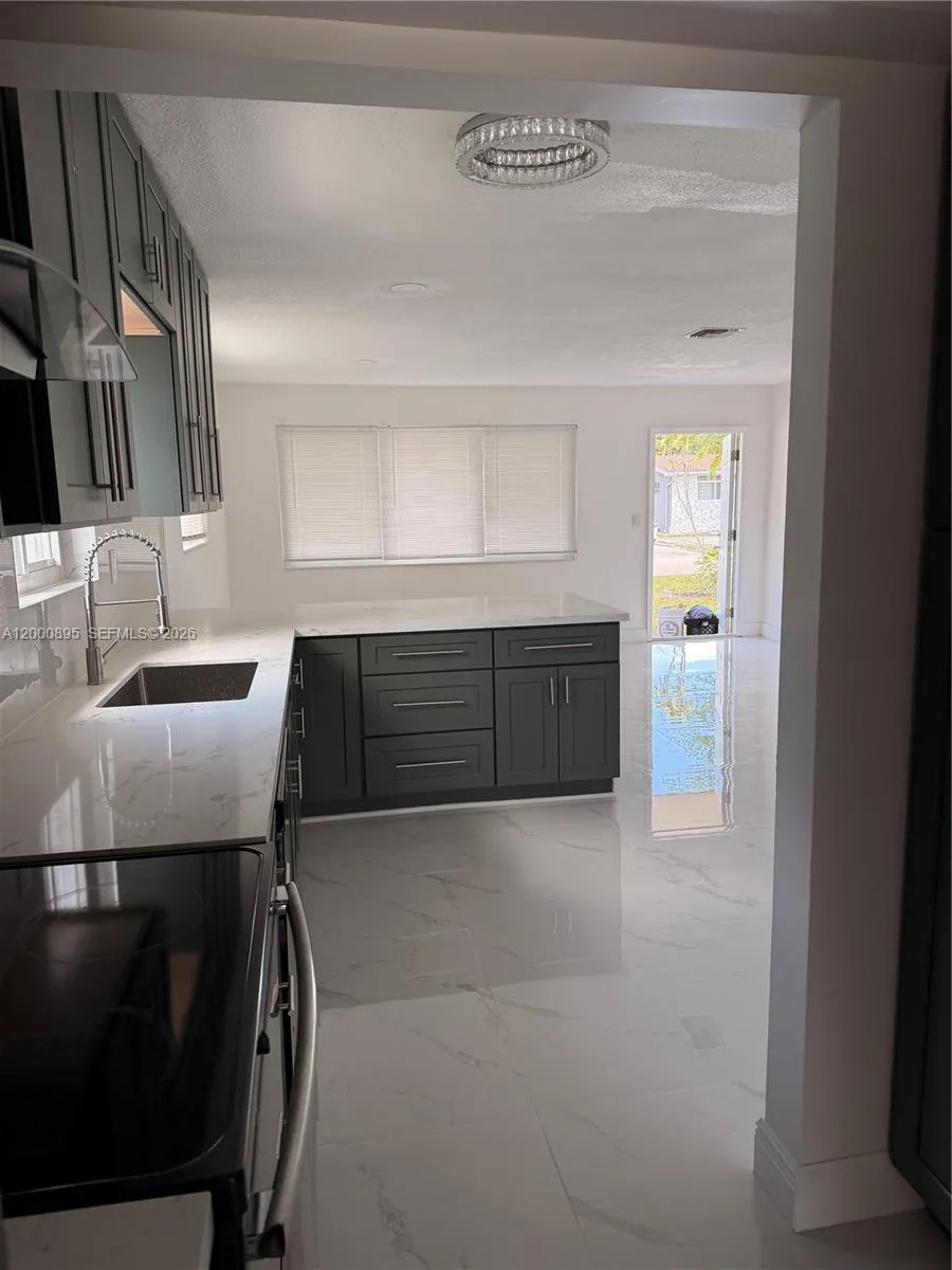 7380 Cleveland St # 7380, Hollywood FL 33024