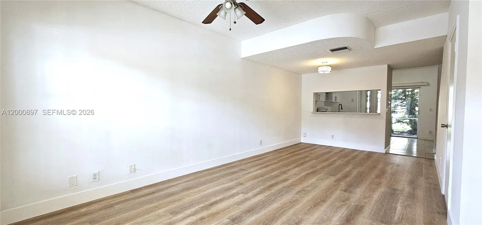46 Simonton Cir, Weston FL 33326