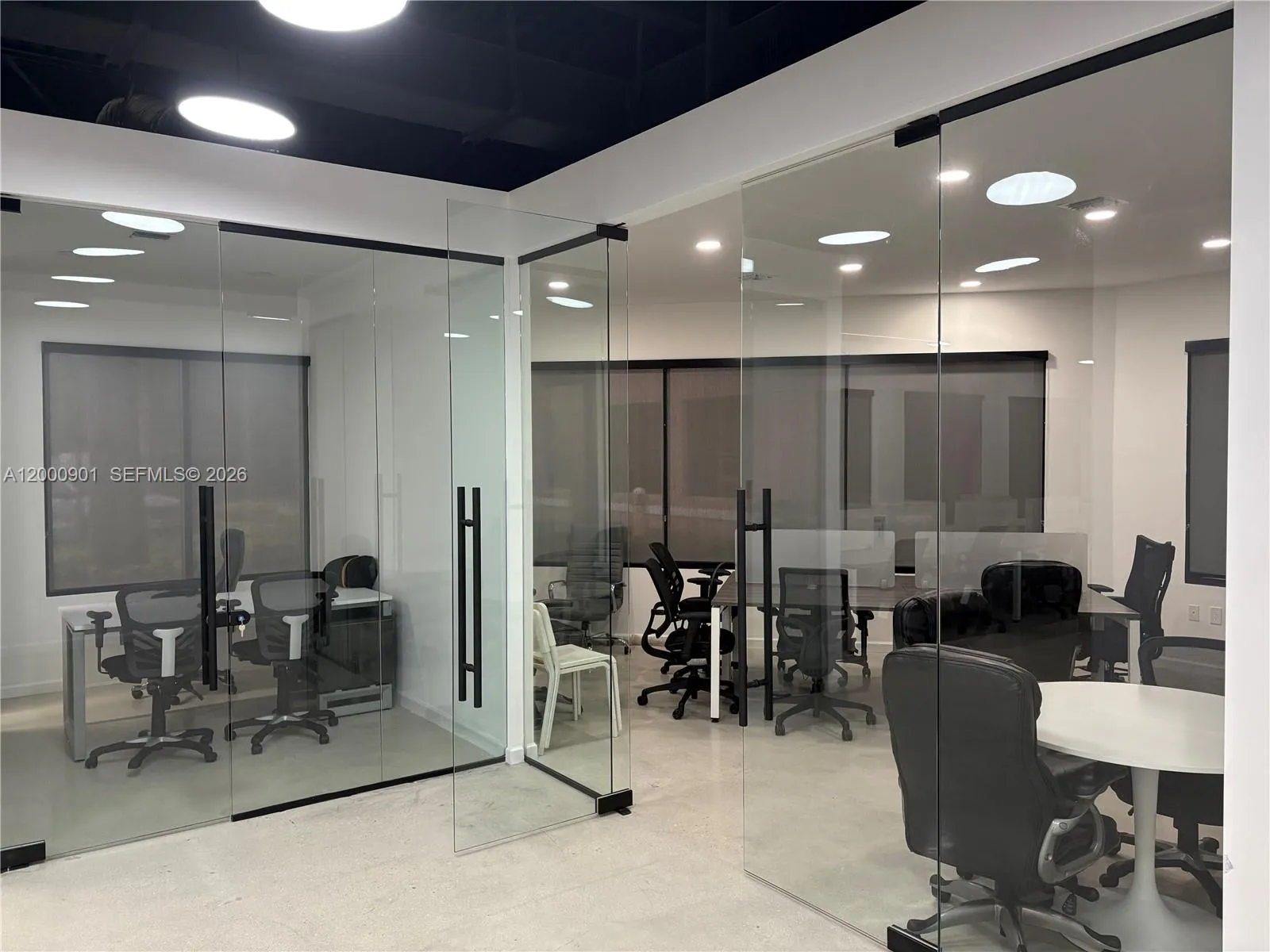 1545 N Park Dr, Weston FL 33326