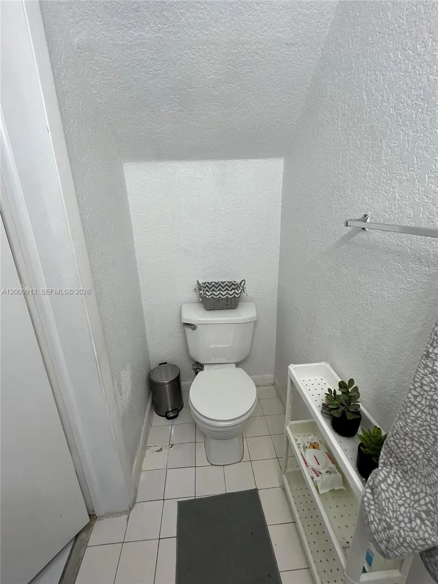 171 Riviera Cir # 61, Weston FL 33326