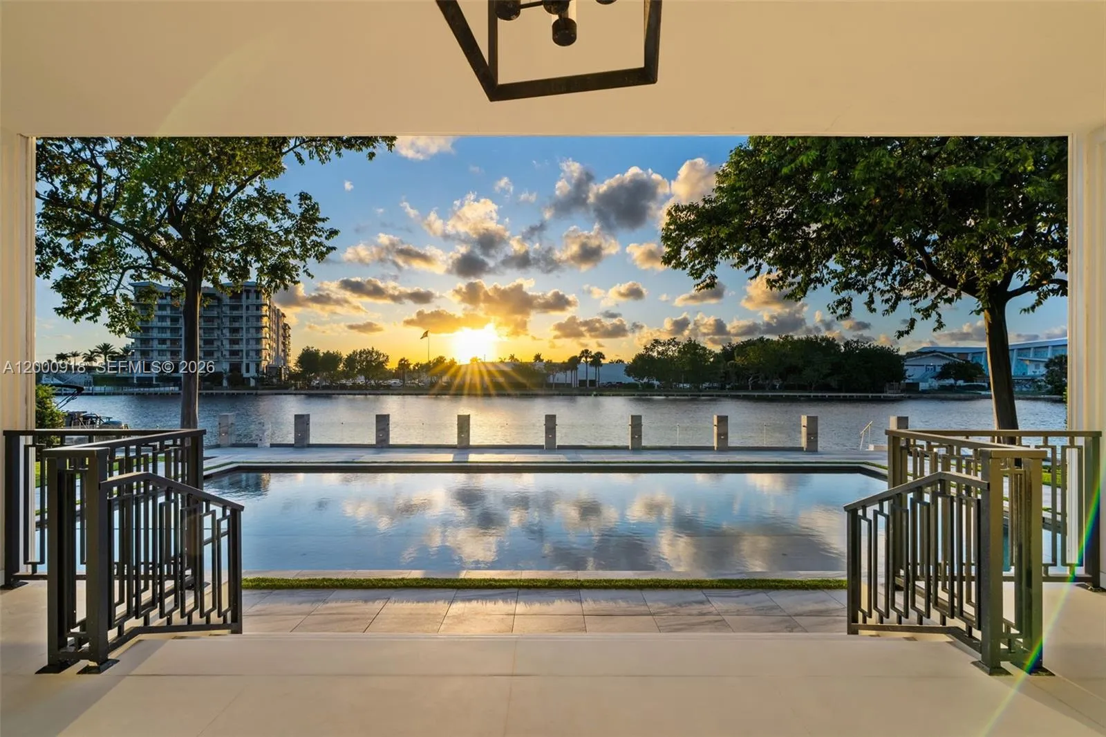 1239 Middle River Dr, Fort Lauderdale FL 33304
