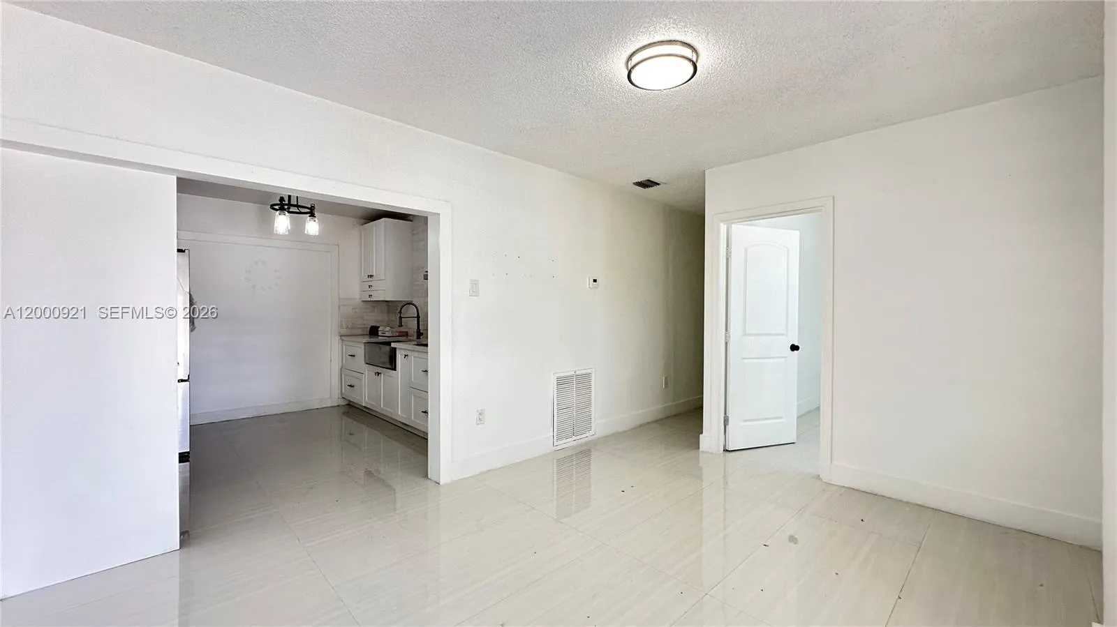 5545 E 6th Ave, Hialeah FL 33013