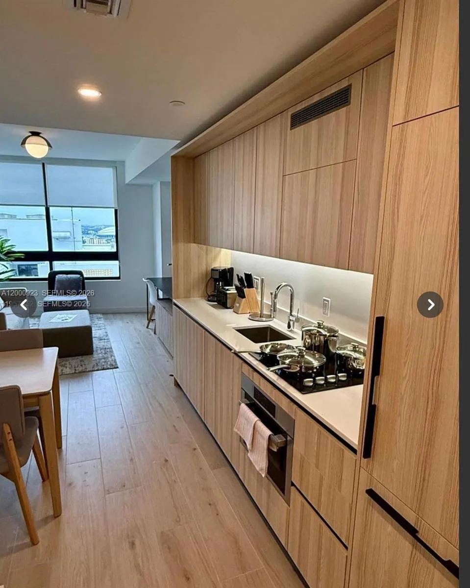 225 N Miami Ave # 212, Miami FL 33128