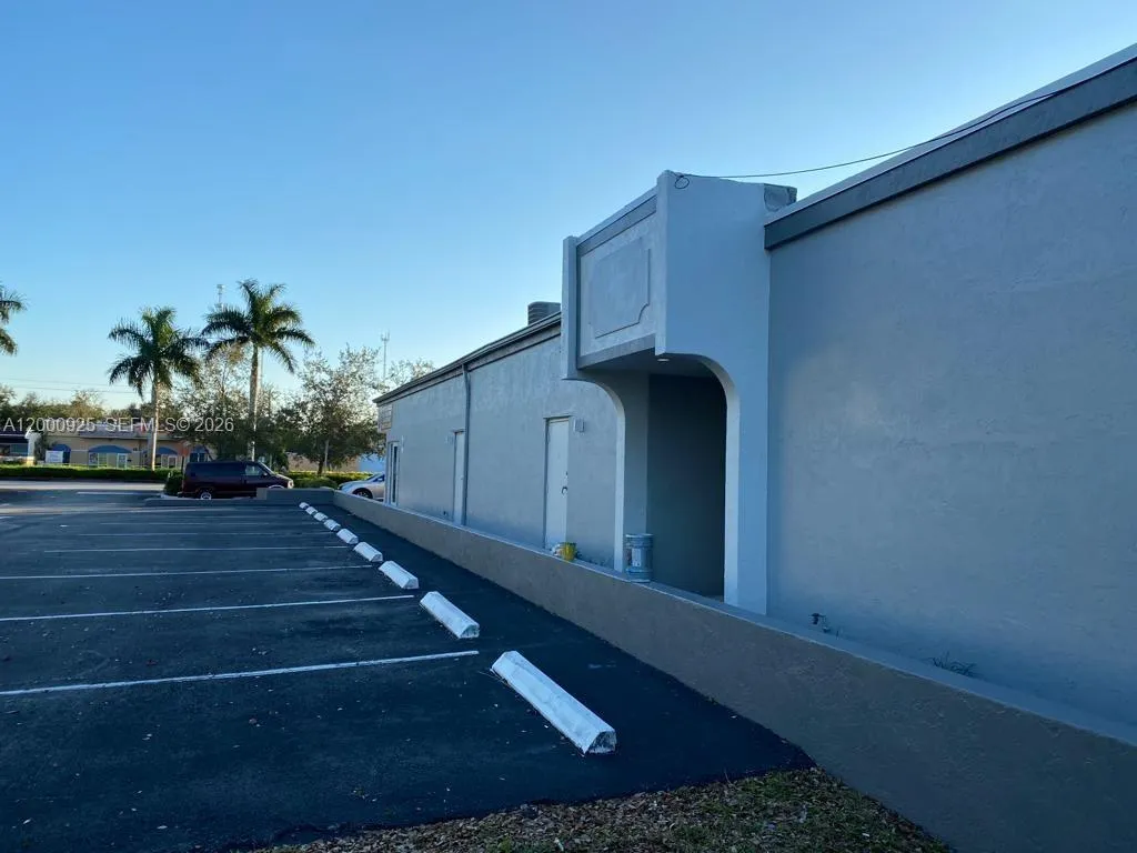 6115 Miramar Pkwy, Miramar FL 33023