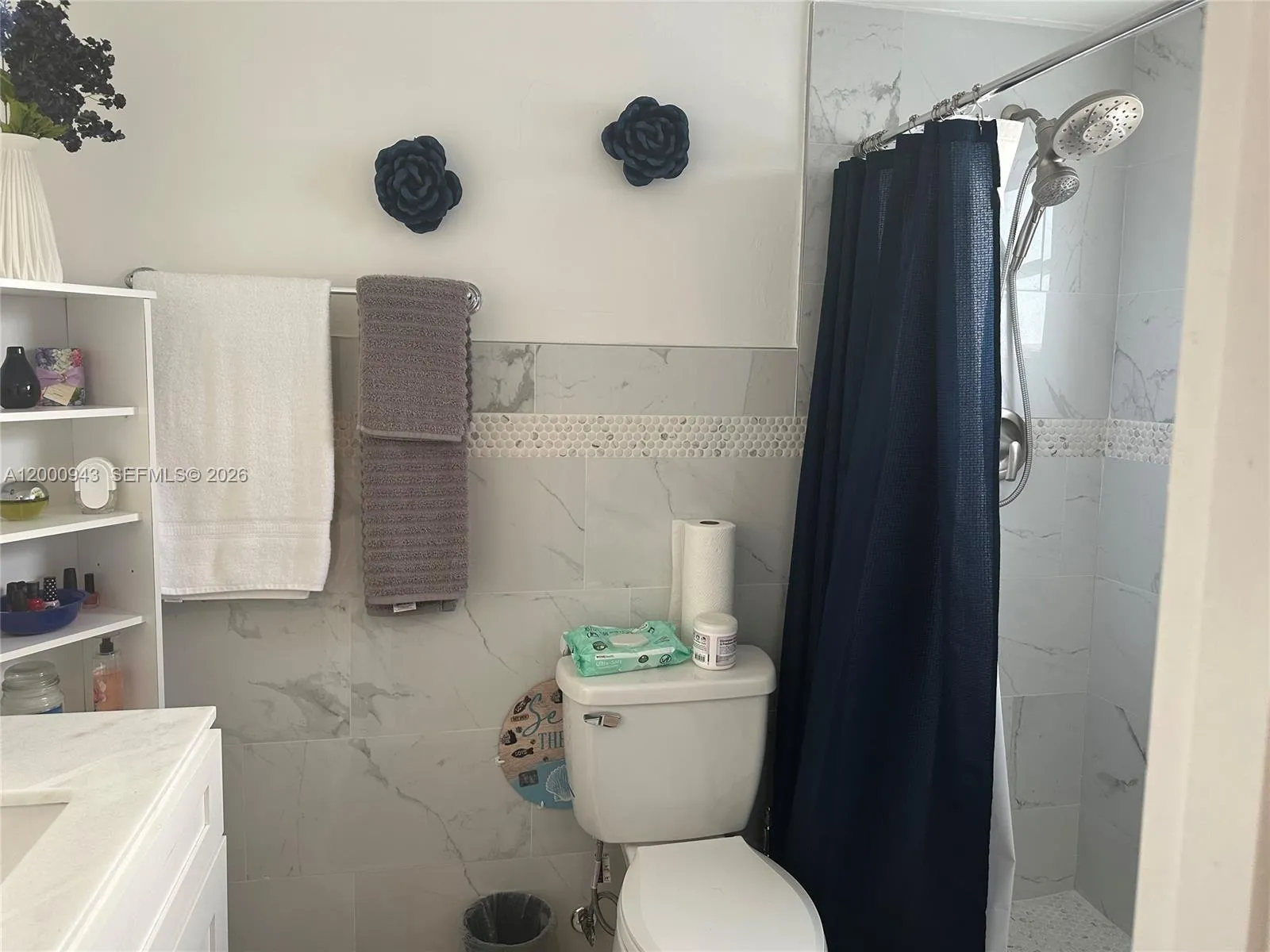 11 NE 204th St # 1, Miami Gardens FL 33179