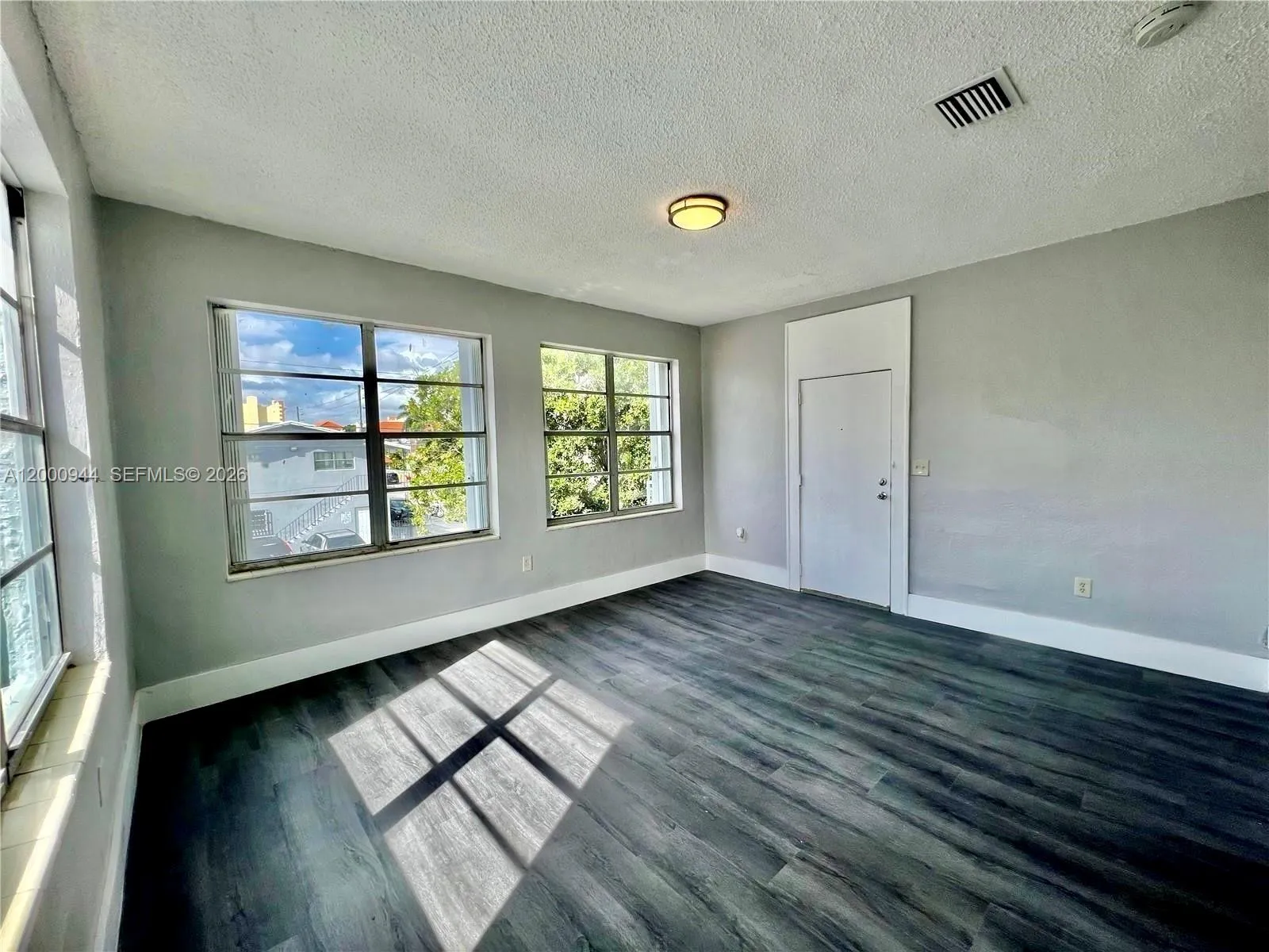 301 SW 10th Ave # 1, Miami FL 33130