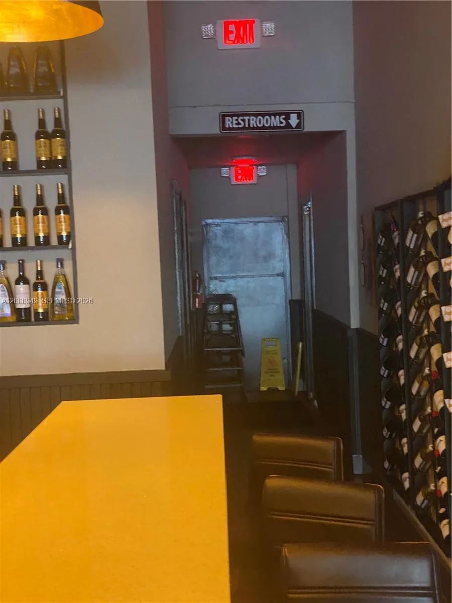 9511 S DIXIE HWY, Pinecrest FL 33156