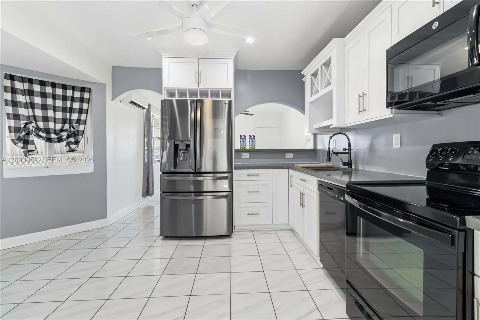 2820 Fletcher St, Hollywood FL 33020