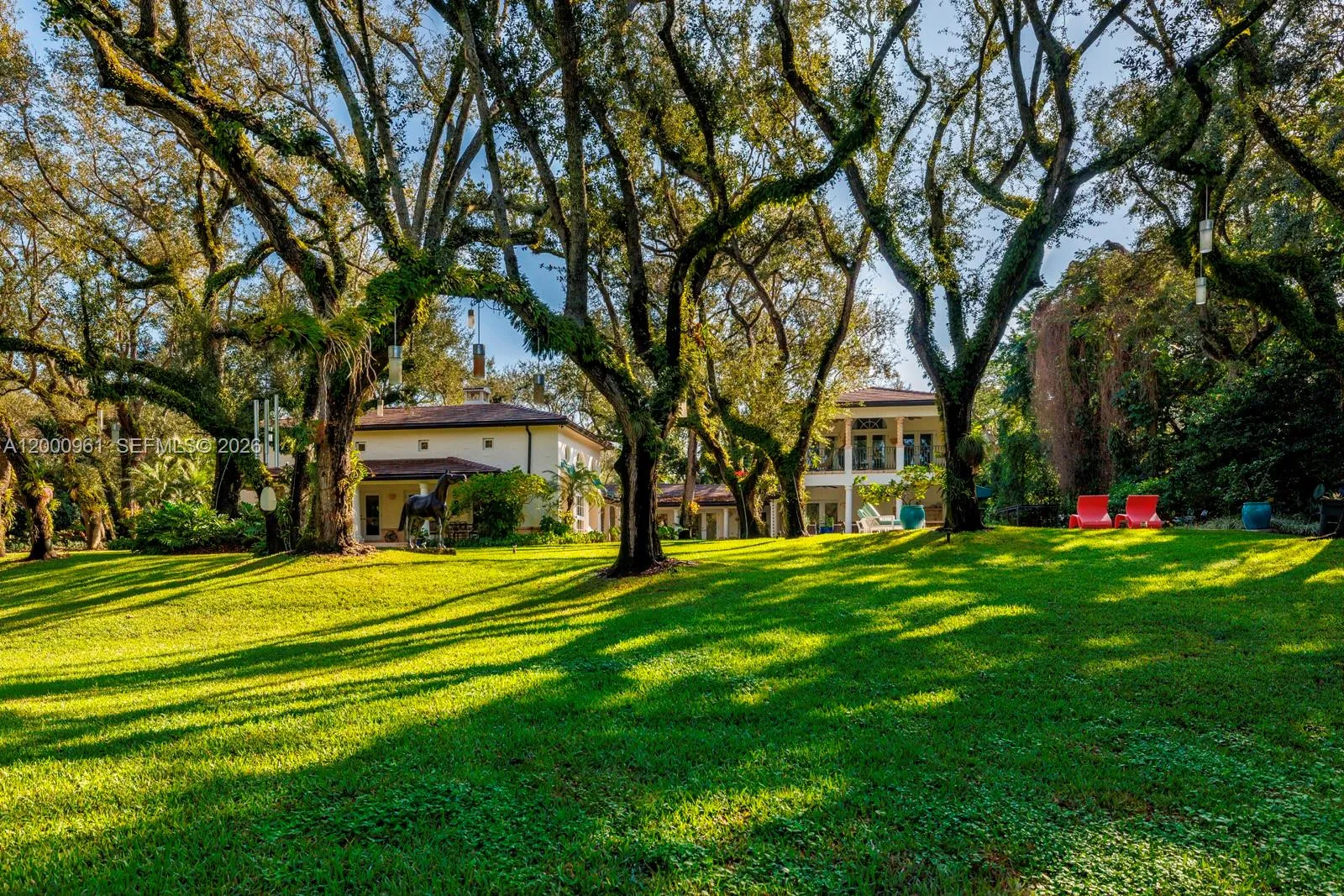 10100 Lakeside Dr, Coral Gables FL 33156