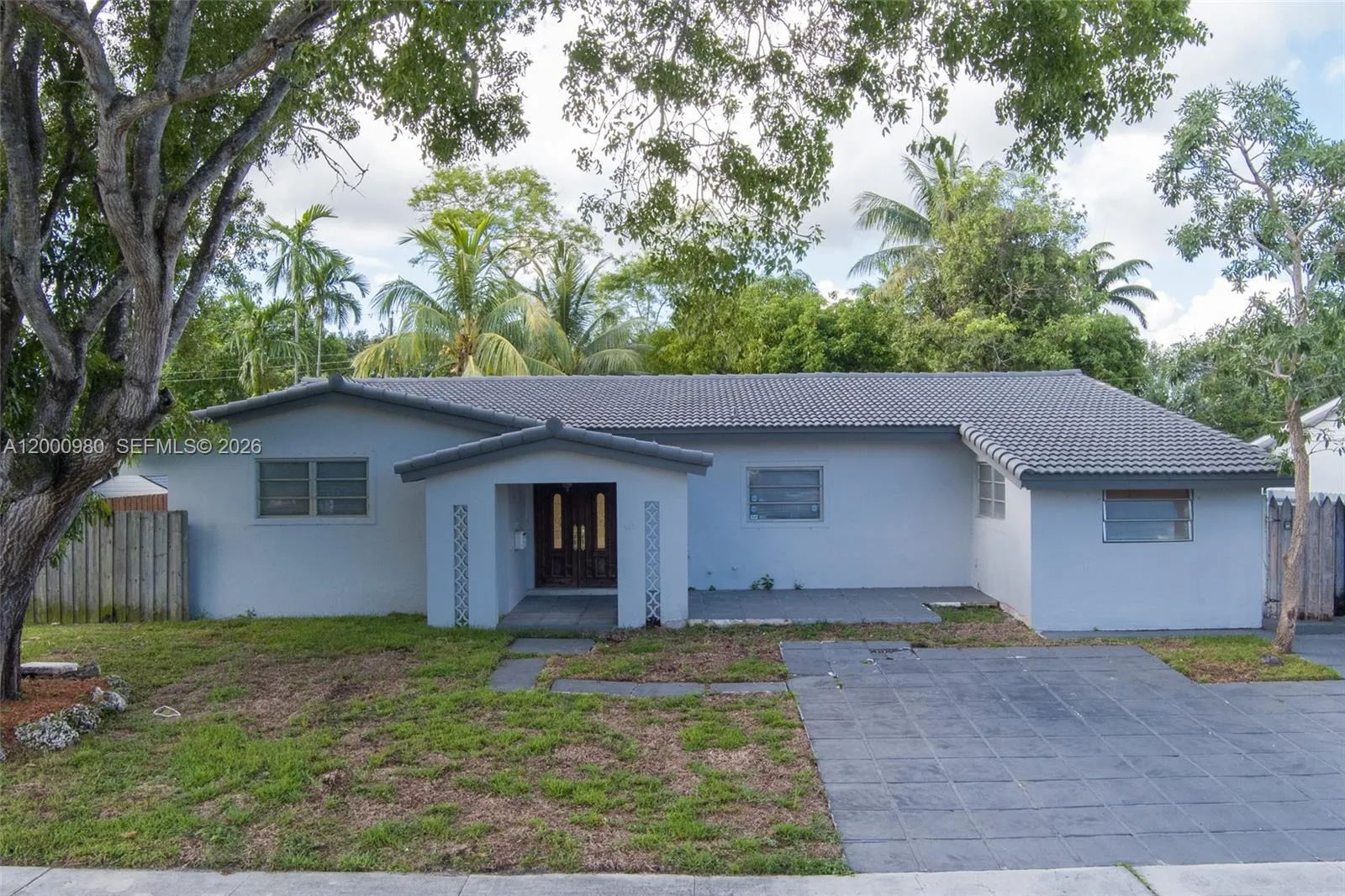 840 NE 182nd Ter, North Miami Beach FL 33162
