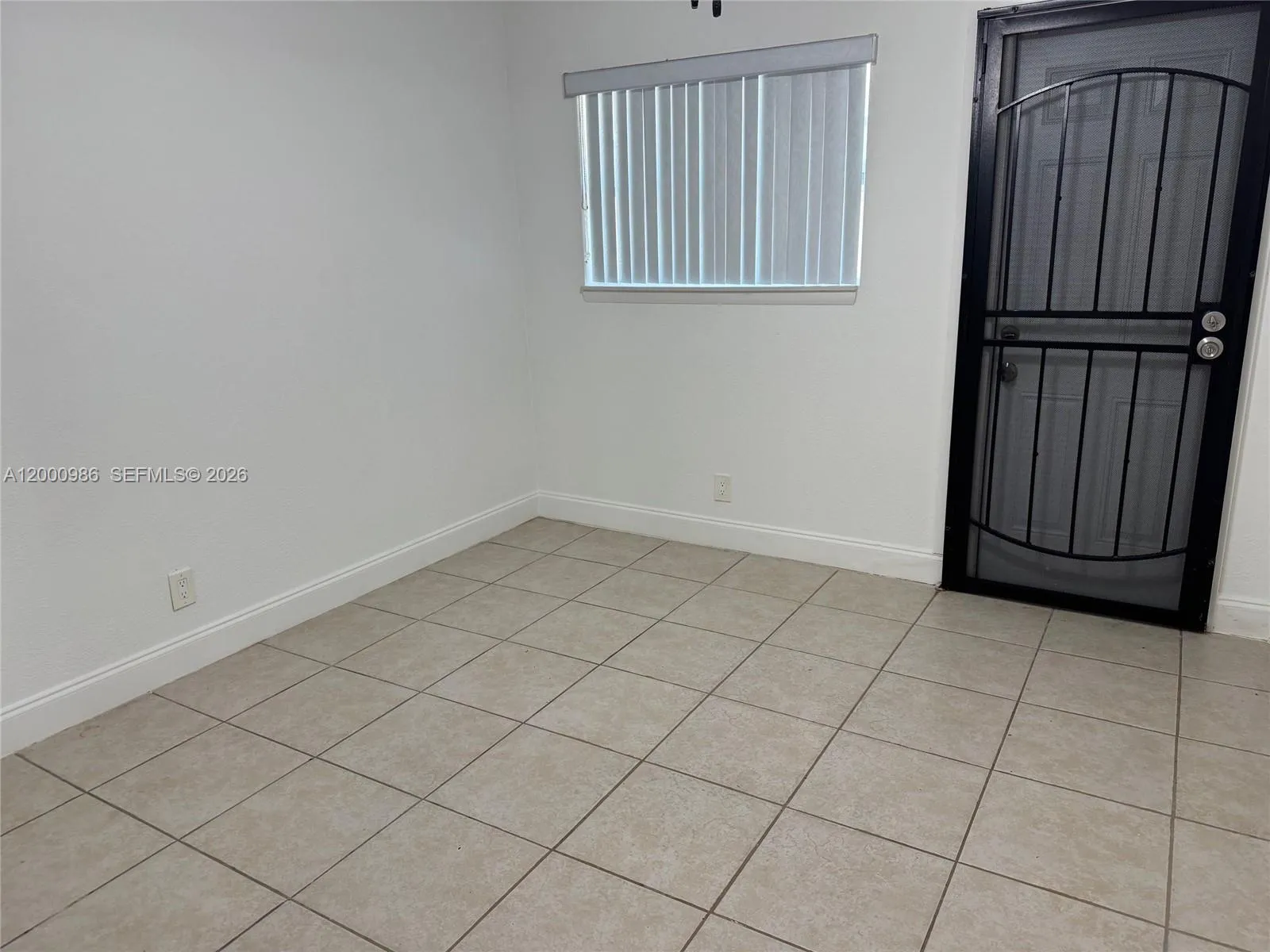 5211 NW 16th St # B, Lauderhill FL 33313