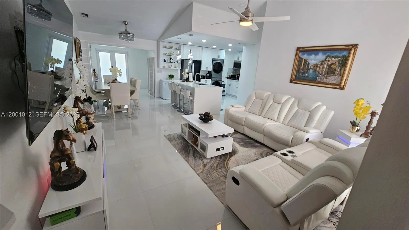 8421 NW 8th St, Pembroke Pines FL 33024