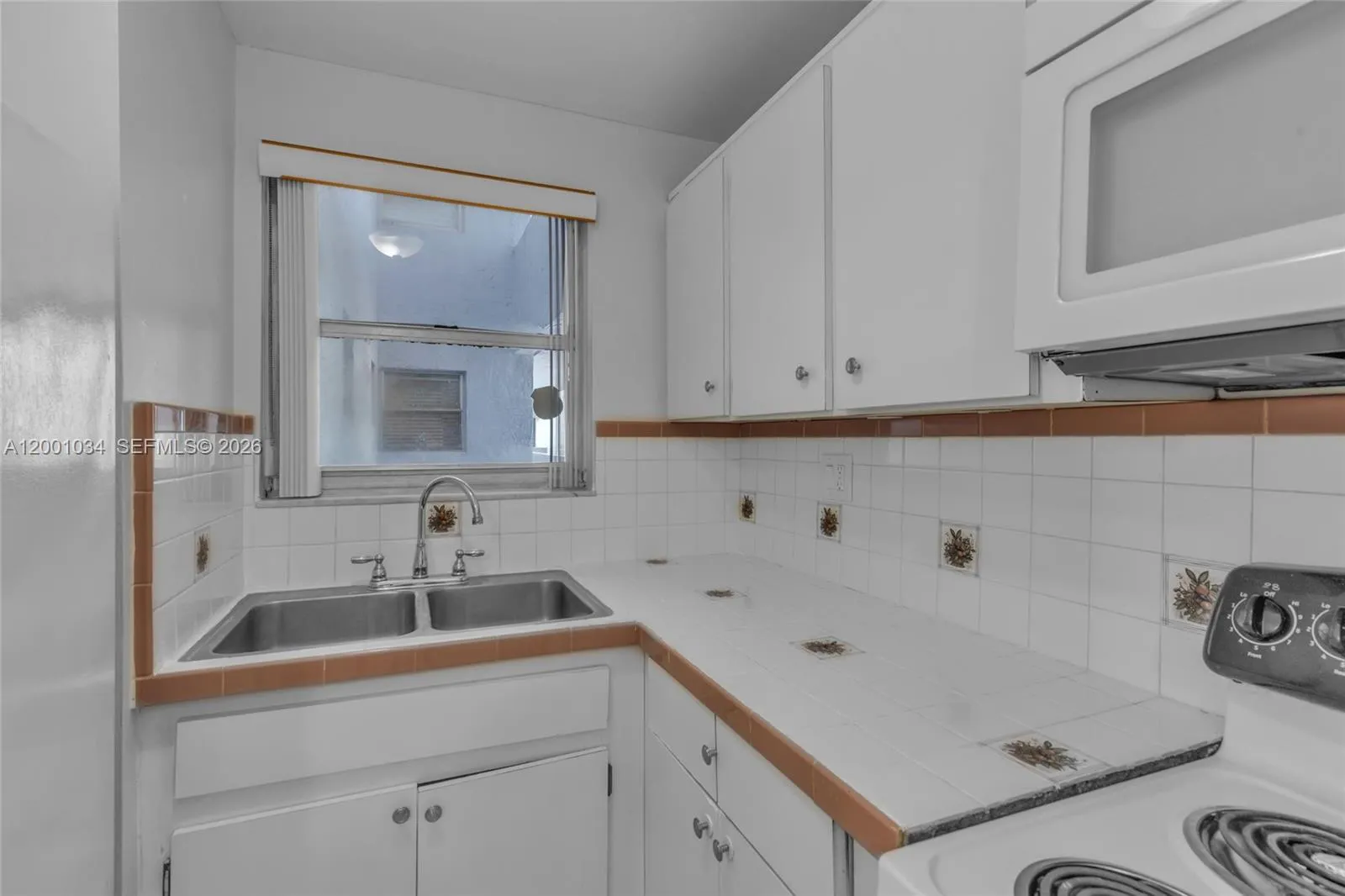 210 Fontainebleau Blvd # 210, Miami FL 33172