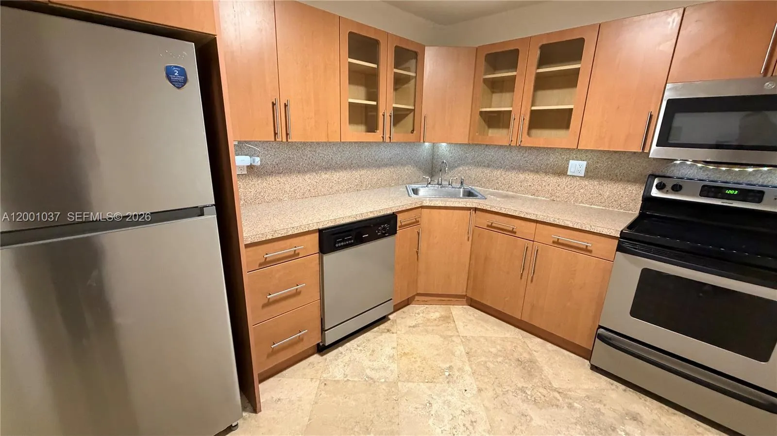 2750 NE 183rd St # 106, Aventura FL 33160