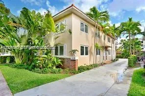 219 Menores Ave # 2, Coral Gables FL 33134