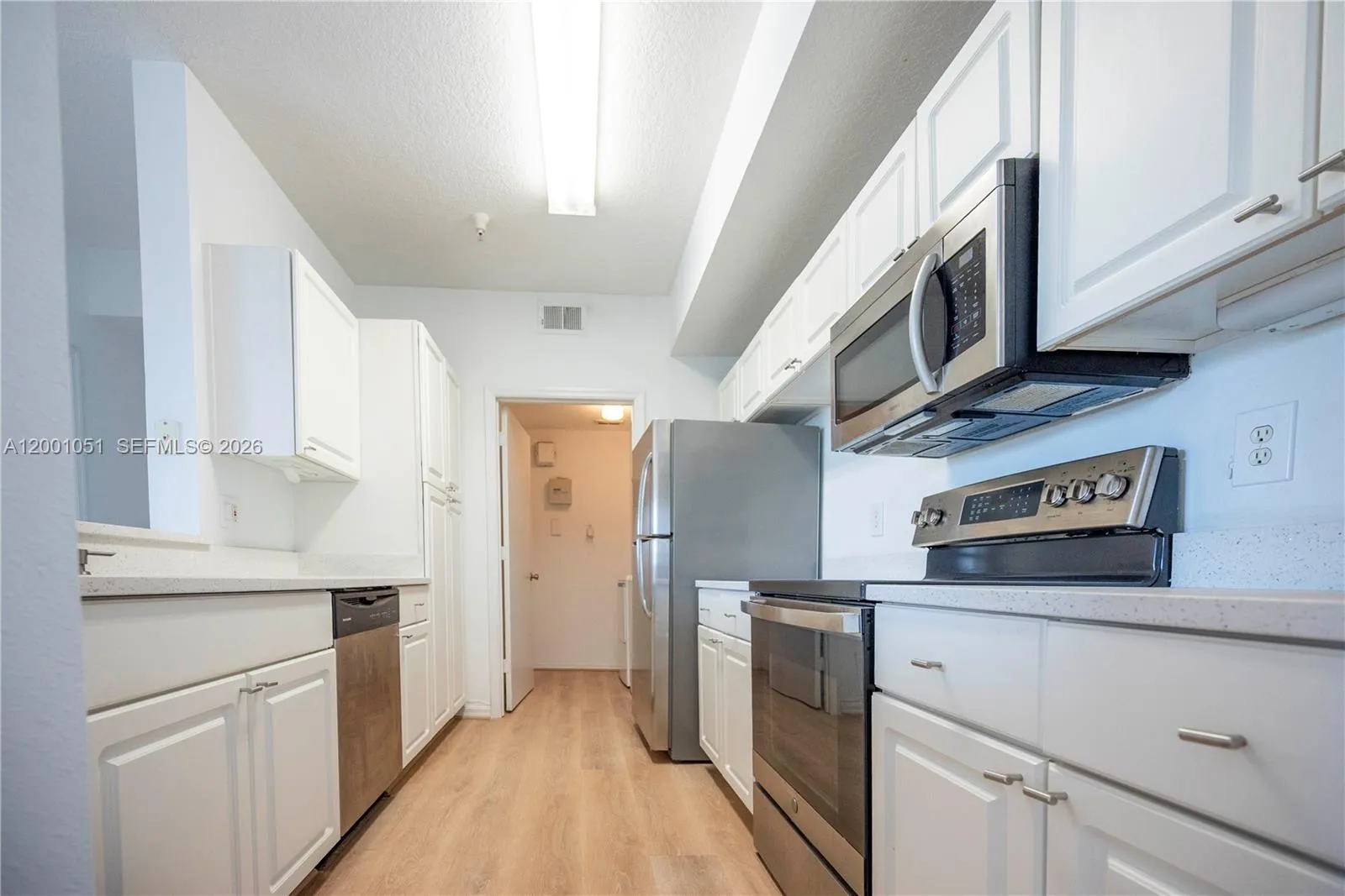 5554 Metrowest Blvd # 211, Orlando FL 32811