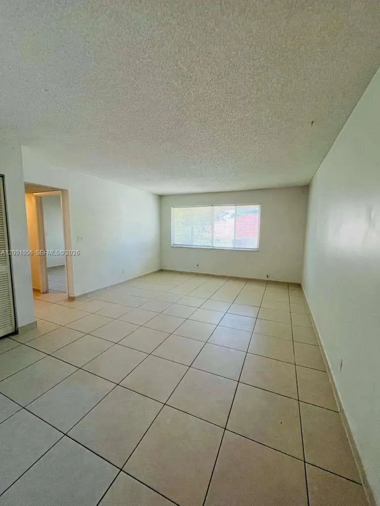 724 NE 4th St # 9, Hallandale Beach FL 33009