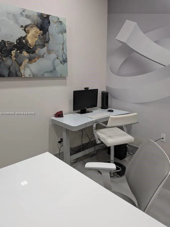 811 SW 14th St, Pompano Beach FL 33060