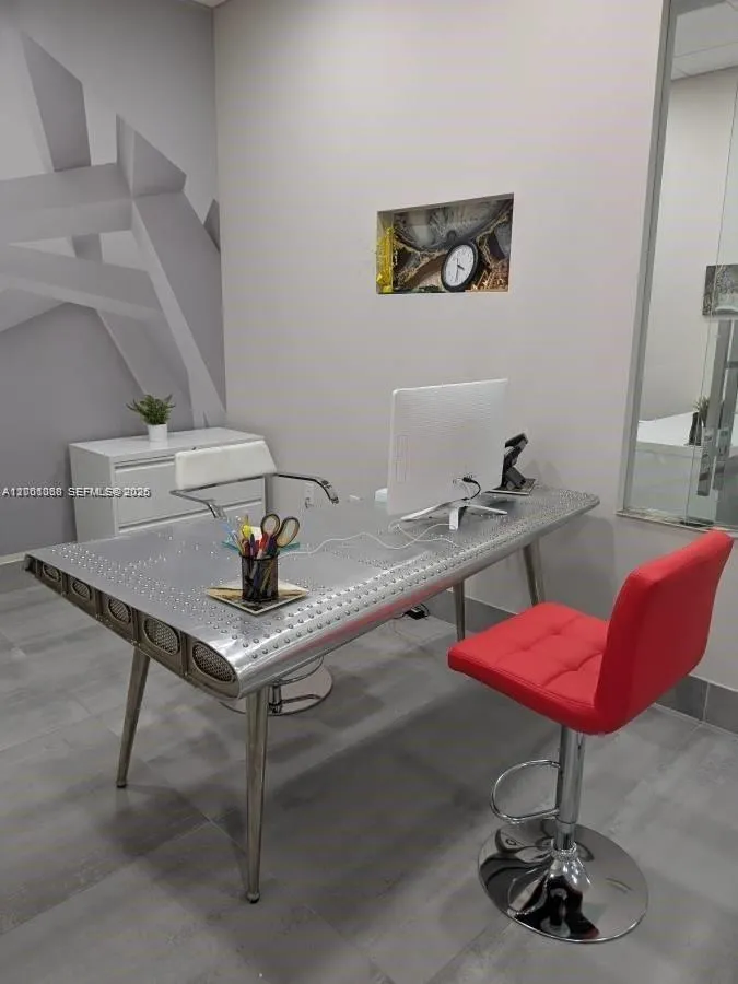 811 SW 14th St, Pompano Beach FL 33060