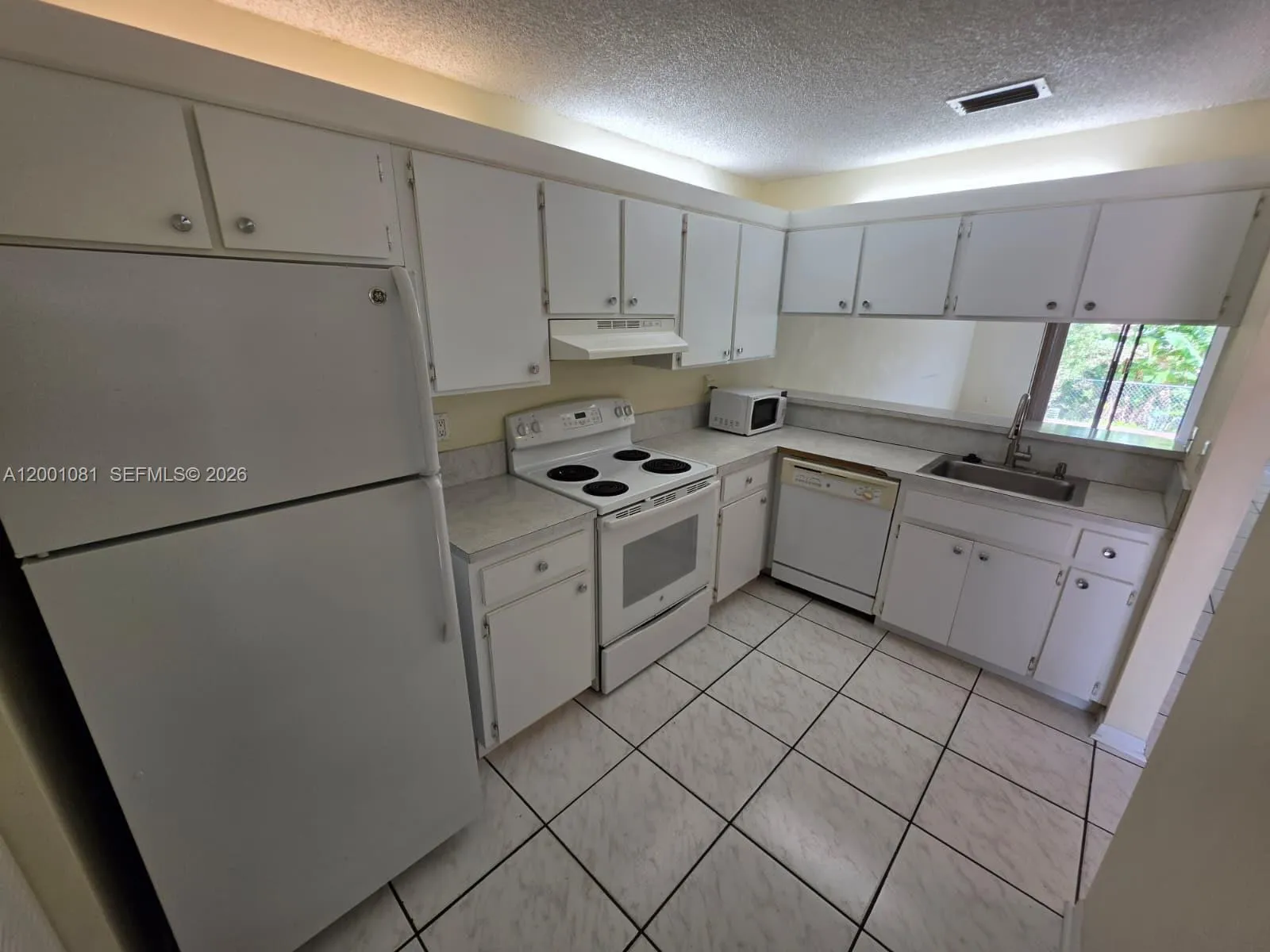 7959 NW 41st Ct # 7959, Sunrise FL 33351