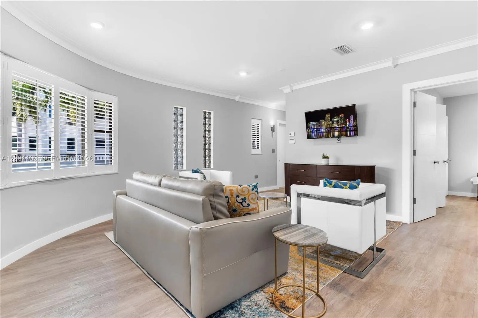 8101 Harding Ave, Miami Beach FL 33141