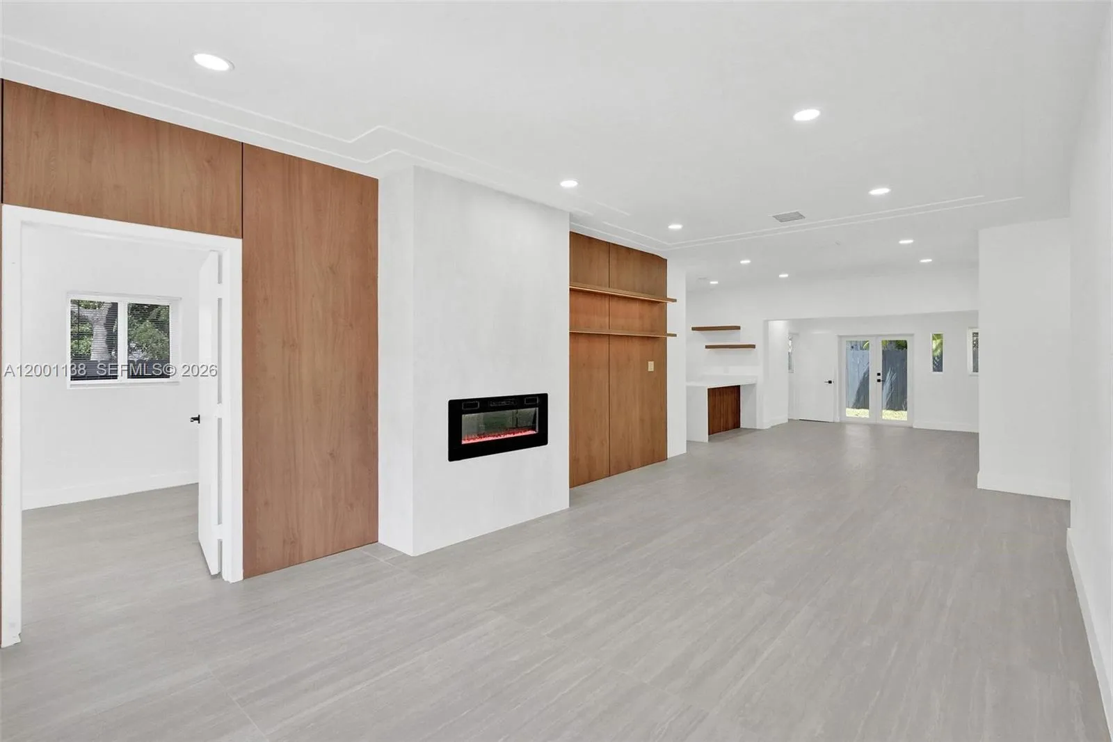 633 NE 70th St, Miami FL 33138