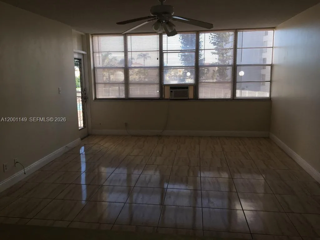 2025 NE 164th St # 205, North Miami Beach FL 33162