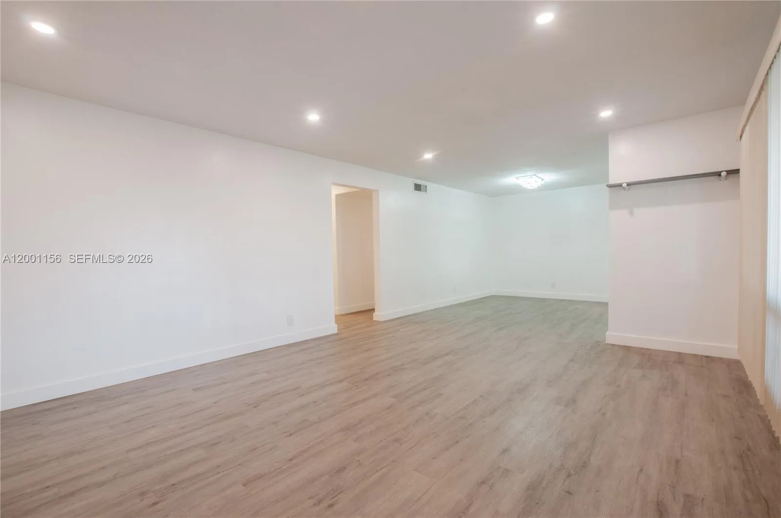 300 S Luna Ct # 2, Hollywood FL 33021