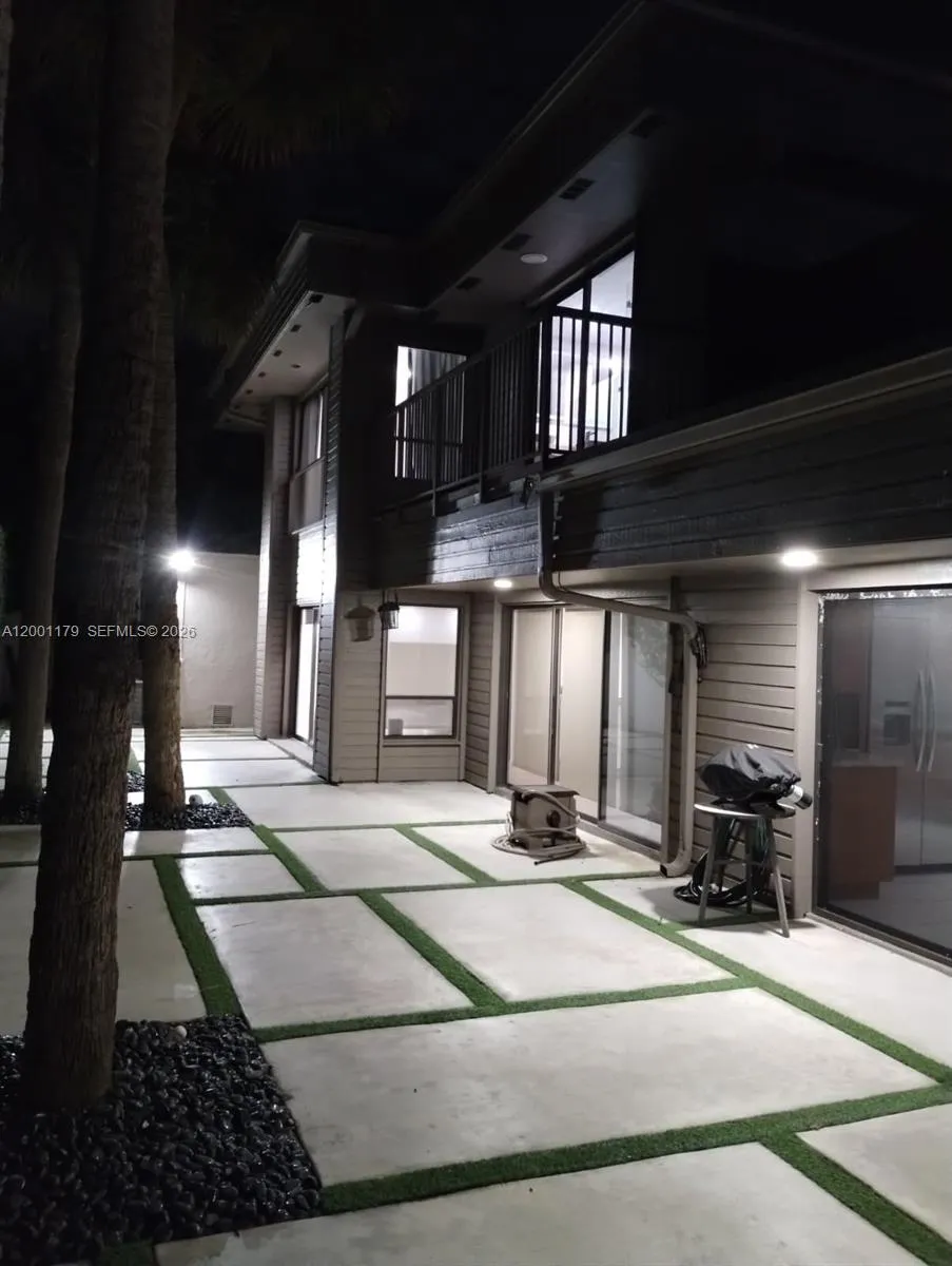 11843 SW 79th Ter, Miami FL 33183