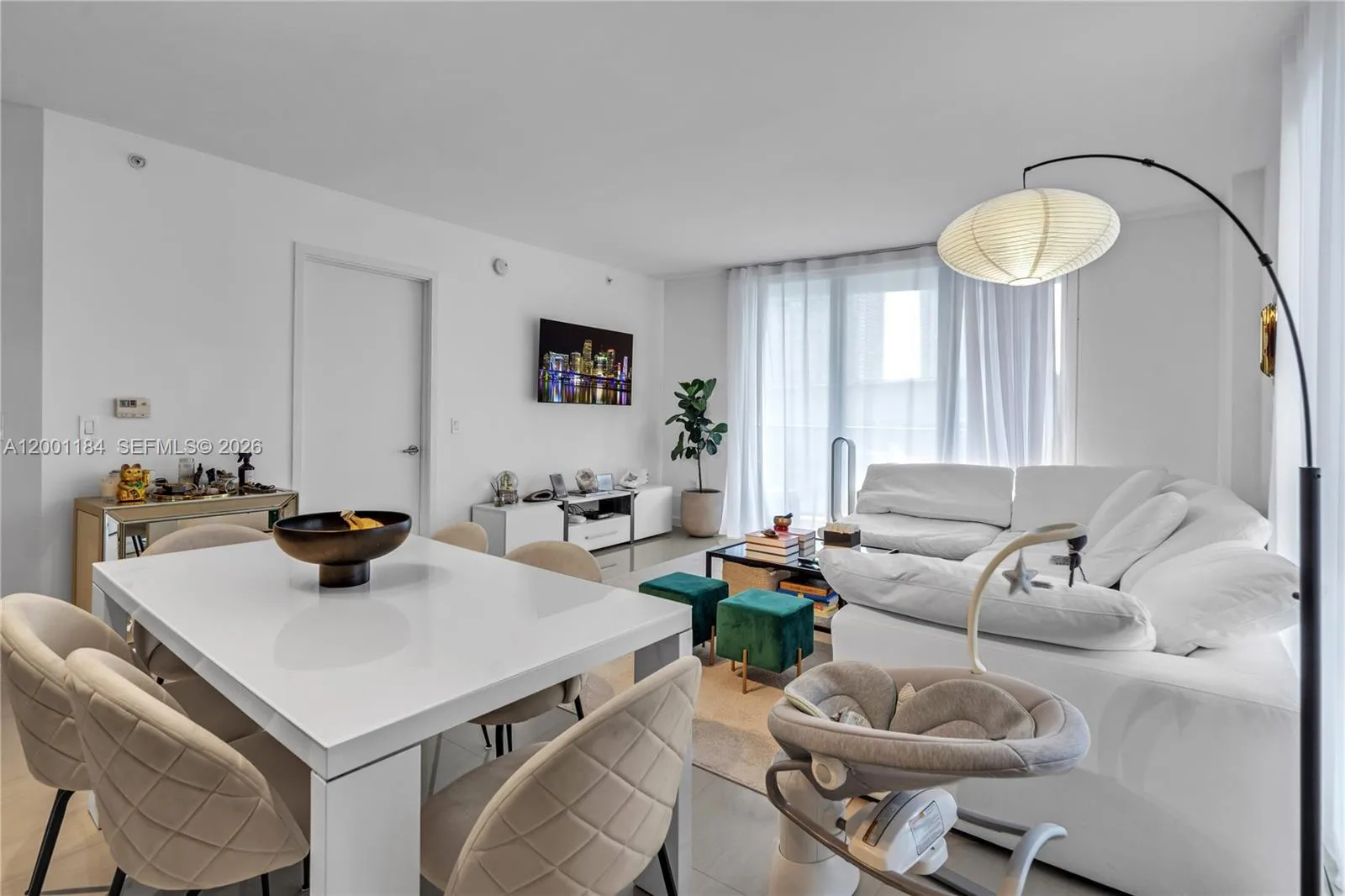 31 SE 6th St, apt 702, Miami FL 33131