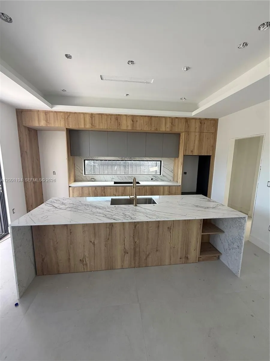 22905 SW 123 ave, Cutler Bay FL 33170