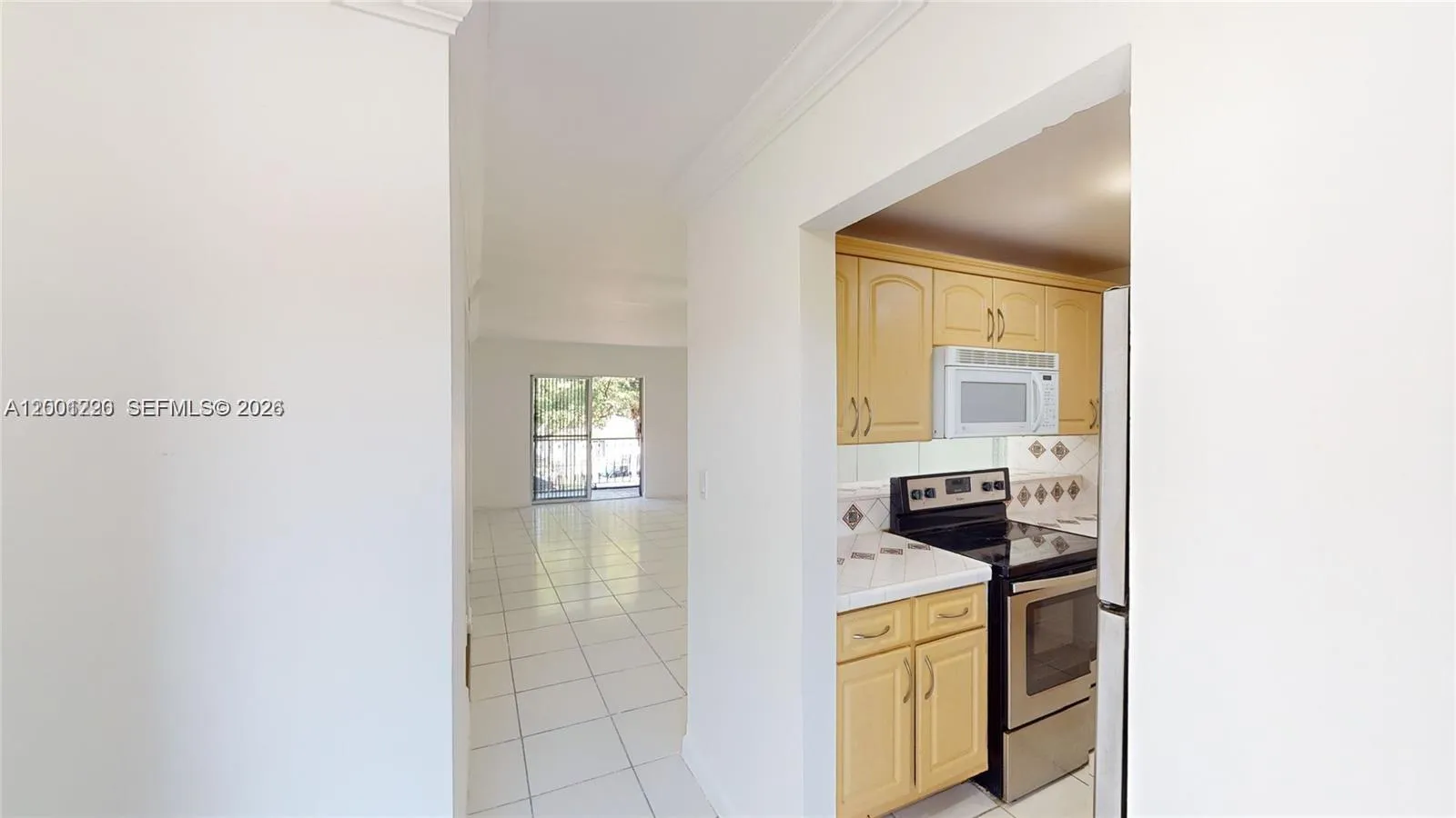 160 SW 30th Ave # 204A, Miami FL 33135