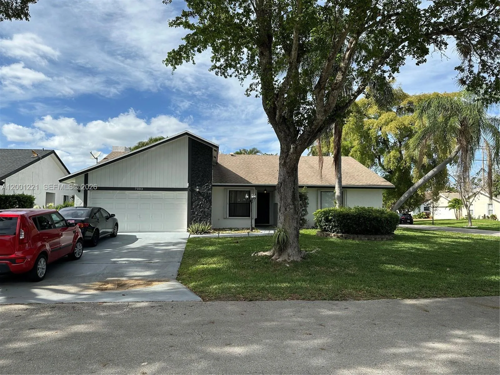 7003 NW 40th Pl, Coral Springs FL 33065